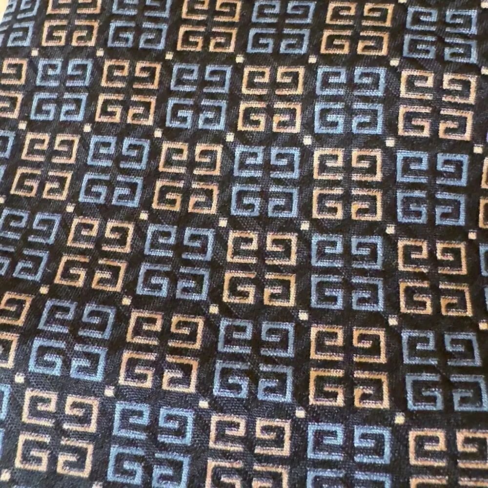 Givenchy Paris 4G 100% Silk Mens Tie Classic Hallmark Monogram Made in Italy